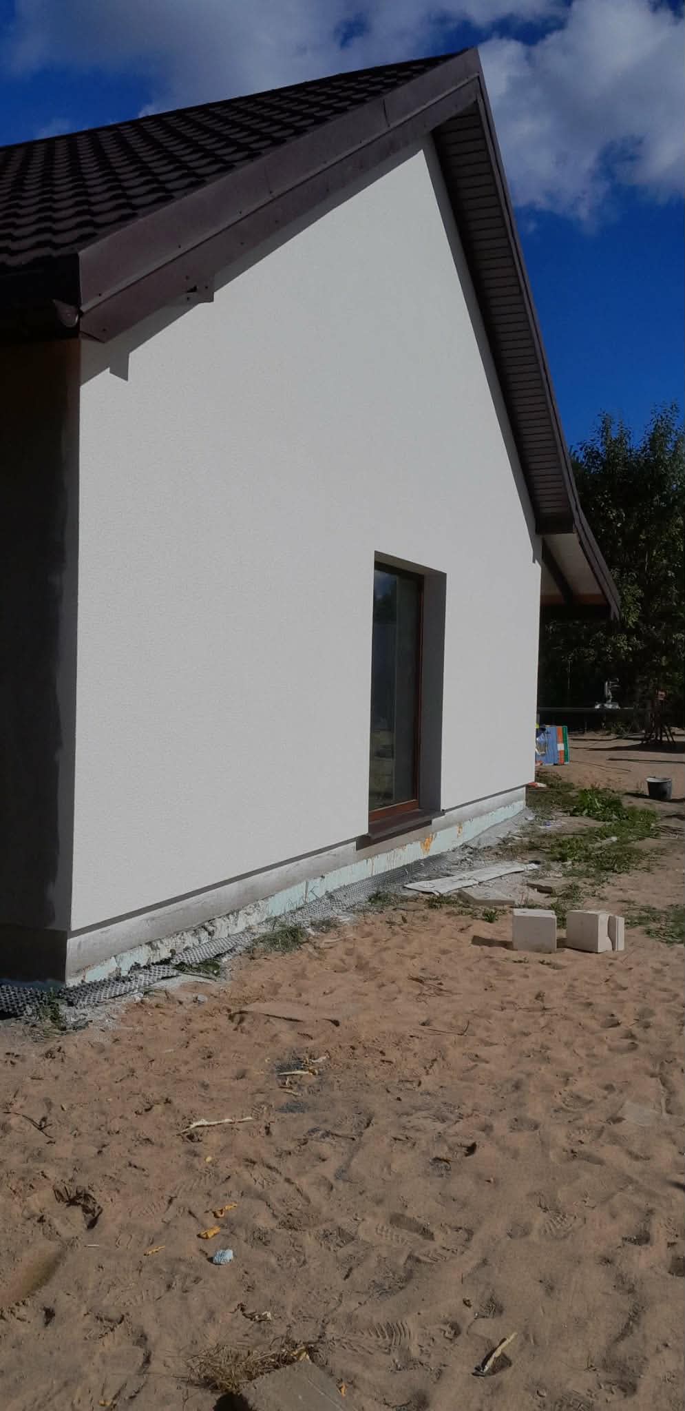 Elewacja budynku po ociepleniu i wykończeniu