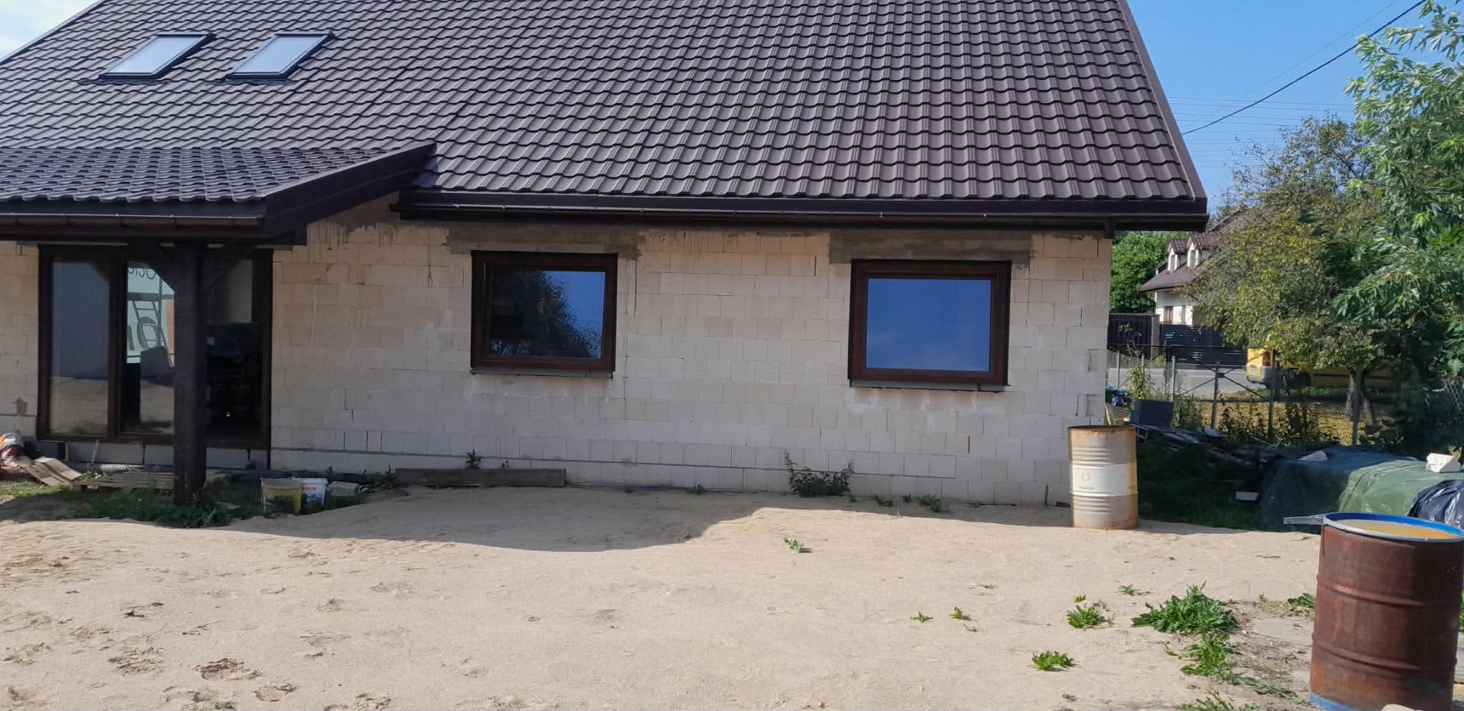 Dom w stanie surowym – ściany i dach